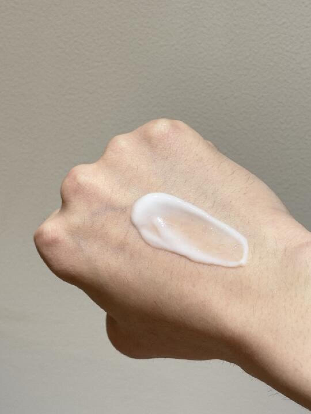 油敏皮修护面霜挑选指南：急救维稳两不误，闭眼入不闷痘！