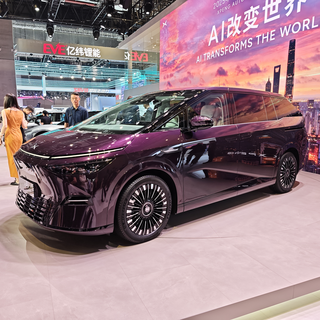 【2025上海车展】打赢翻身仗，销量蹭蹭涨，小鹏新车齐亮相