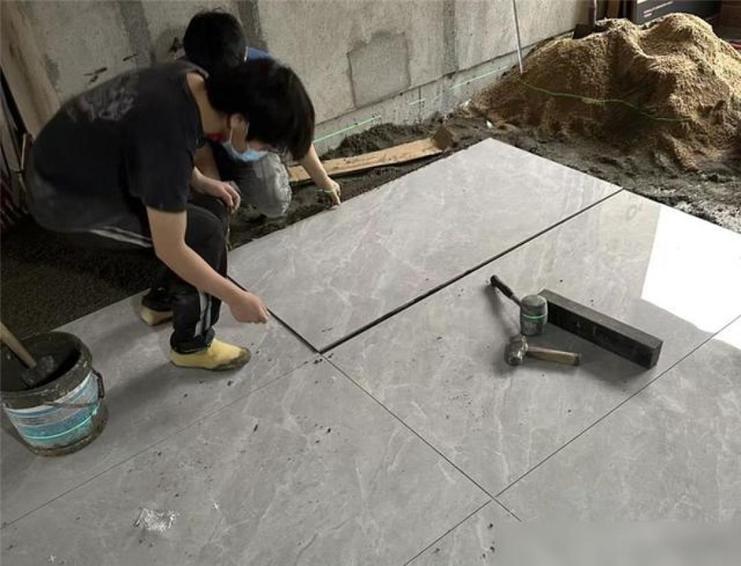 装修老司机含泪警告：瓷砖切割/五金真伪等致命细节，你家至少踩中5个