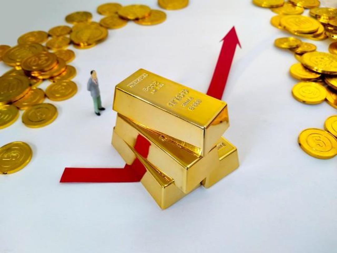 黄金狂飙突破800元/克创历史新高!交易所深夜紧急提示风险