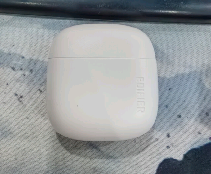 漫步者蓝牙耳机