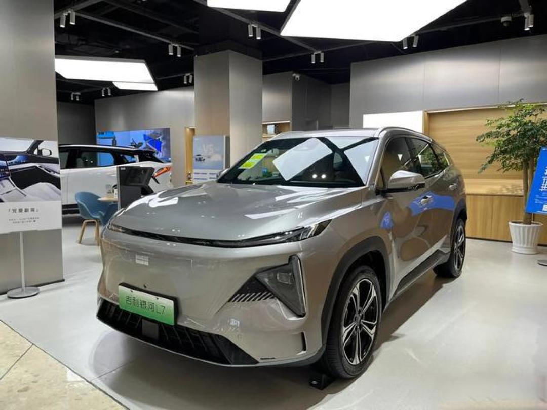 中型SUV油耗大洗牌：途观L登顶，瑞虎8逆袭，这些车加满能跑800km