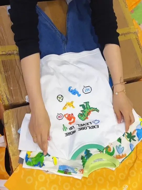 妈妈们快来！巴拉巴拉T恤大促专场，上千款任你选，2位数起炸！ #儿童T恤#亲子装T恤#巴拉巴拉#面料柔软舒适#夏季新款