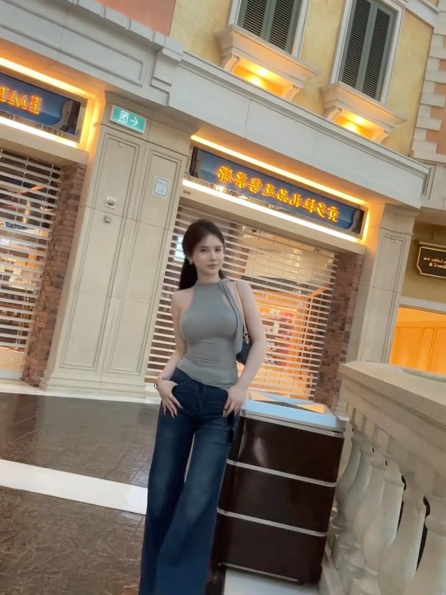 奥索卡奥索卡三合一 套装男士羽绒冲锋衣 可拆卸连帽保暖外套测评