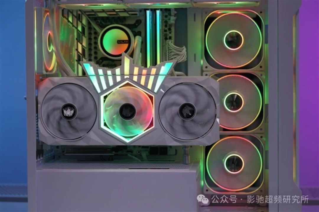 首款双12V-2x6供电创9项纪录!影驰RTX 5090D HOF OC LAB正式上市:26099元起