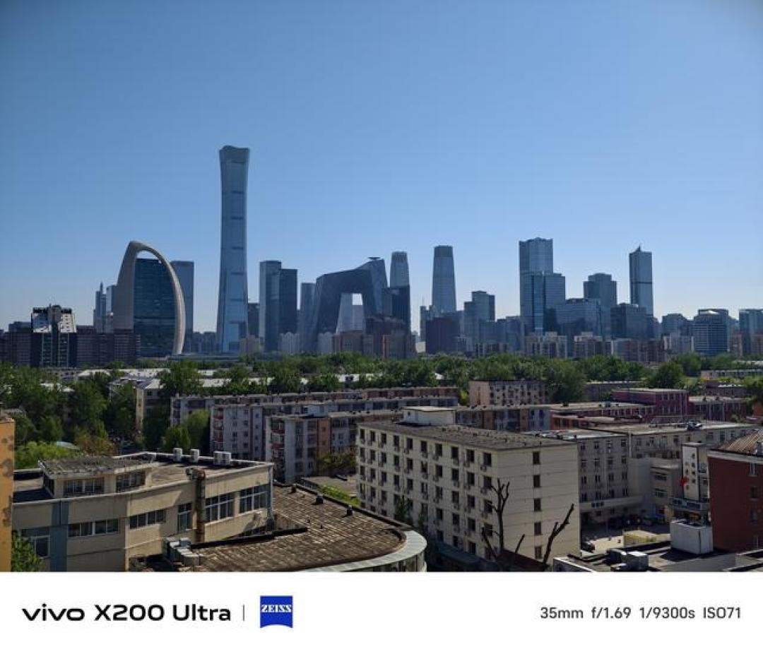 vivo X200 Ultra影像革命:实测验证35mm主摄与全焦段协同的真实力