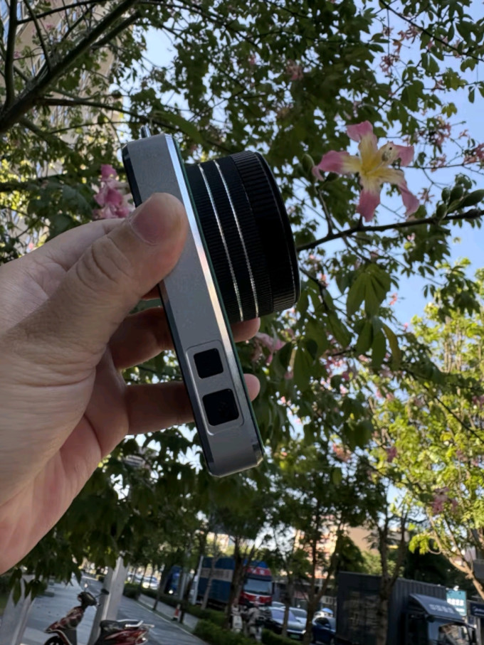 爱国者数码相机