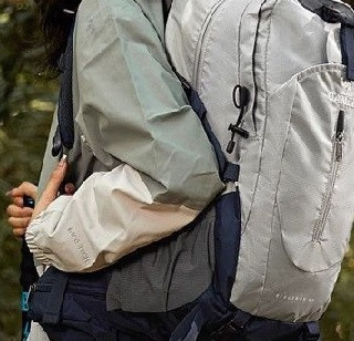 我的户外搭子：骆驼山栖登山包