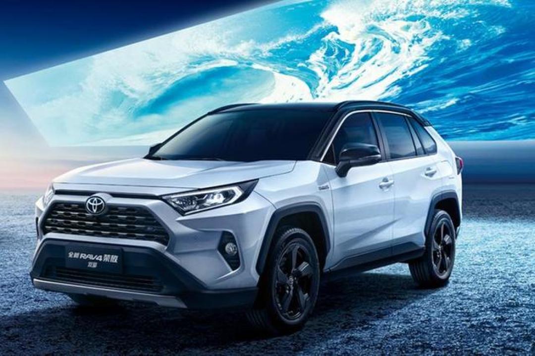 12万买合资SUV，RAV4荣放凭啥比CR-V更香？