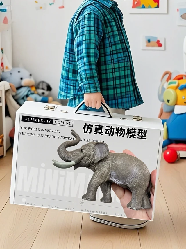 解放双手！我把动物王国带回家啦。家人们还在发愁周末带娃去哪儿吗？不用纠结了，直接把野生动物园搬回家！就是这款NUKied/纽奇动物模型玩具，让我和宝宝都爱惨了！ 
🦏逼真还原：从憨态可掬的小熊，到优雅