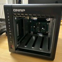 给爸妈的智能“数字管家”：威联通TS-464C NAS
