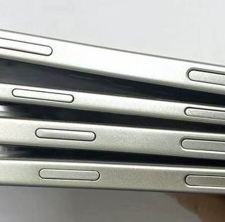 网传丨苹果 iPhone 17 Pro Max 配备12GB 内存，全系机模图曝光