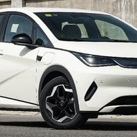 比亚迪海豚：城市绿色出行的新标杆