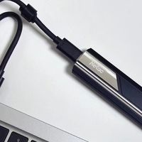 朗科ZX10移动固态硬盘：精致小巧，快速传输