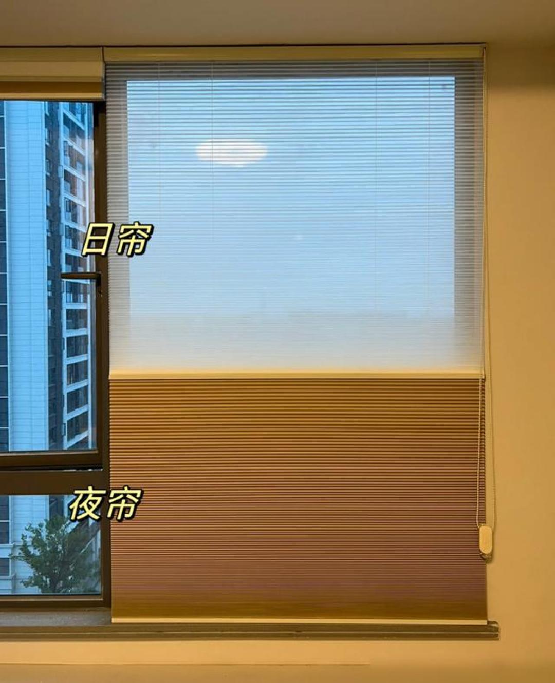 飘窗窗帘选日夜蜂巢帘:智能遮光不渗漏,隔音隔热更省空间