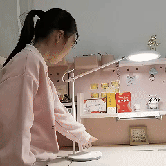 全光谱护眼台灯，百元级书客L1，儿童必备高科技单品。