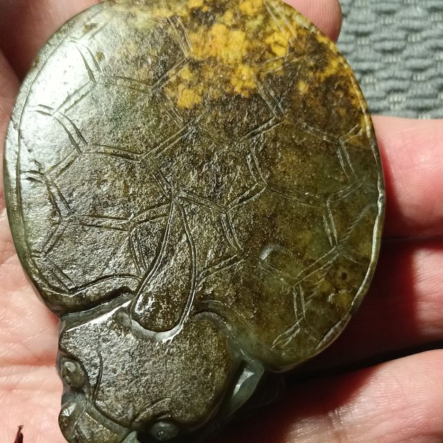 300元入，和田玉籽料雕龙龟手把件