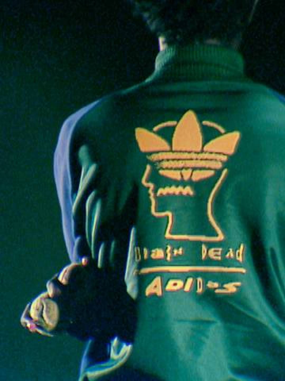 复古网球基因碰撞街头美学:adidas联名Brain Dead重塑Forest Hills设计哲学
