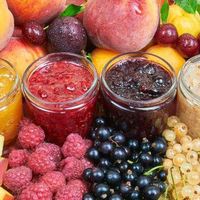 果香四溢的春天：自制果酱的秘方与乐趣