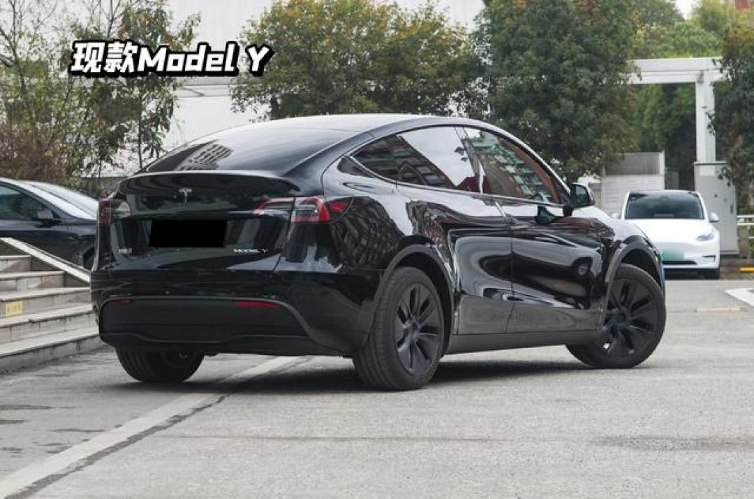 特斯拉Model Y焕新版深度解析：赛博美学重构设计，智能座舱与超长续航如何重塑市场格局