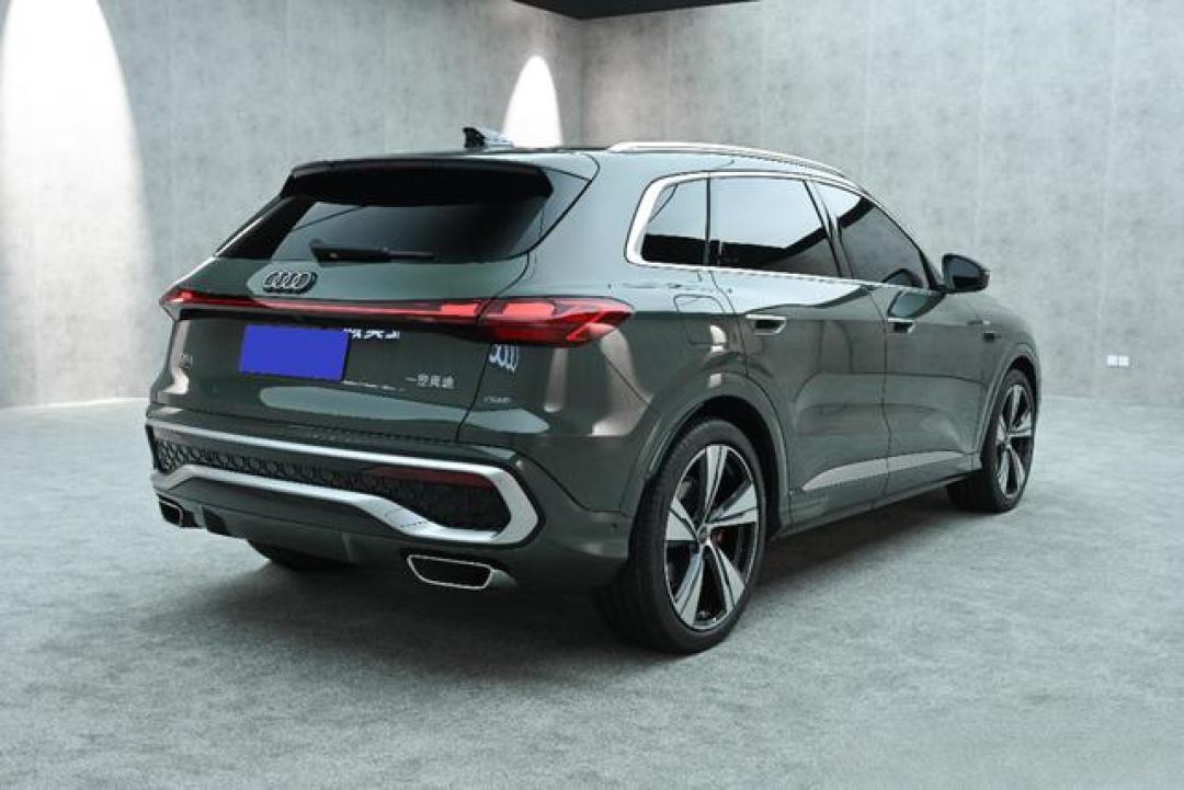 轴距近3米+华为智驾!全新奥迪Q5L如何重新定义家用豪华SUV