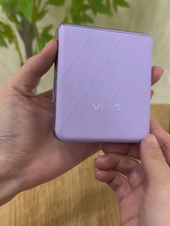救命！Vivo X Flip 美到我想焊死在手上！💜