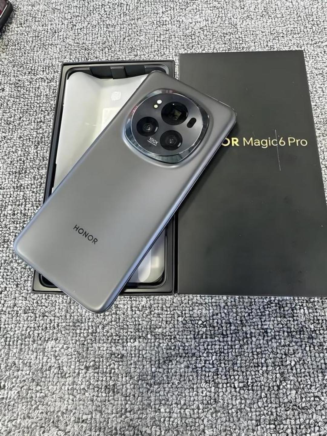 荣耀Magic6 Pro全面评测:骁龙8 Gen3+1.8亿像素长焦+卫星通信