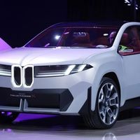 宝马“智”启驾趣2.0：BMW新世代多项首创技术上海首秀