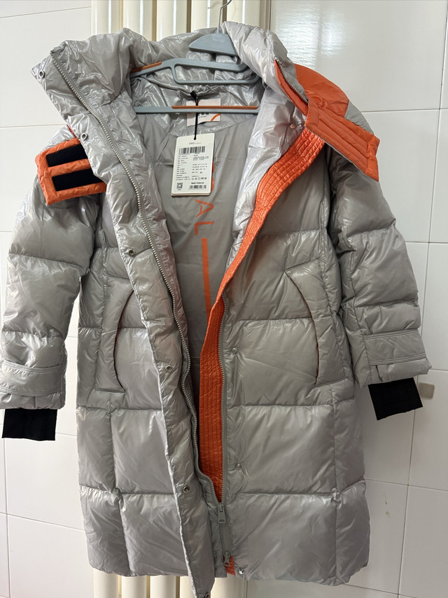 反季鹅绒服—艾莱依瑕疵品捡漏