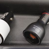 开车必备快充头：一款全协议车充实现多品牌手机快充