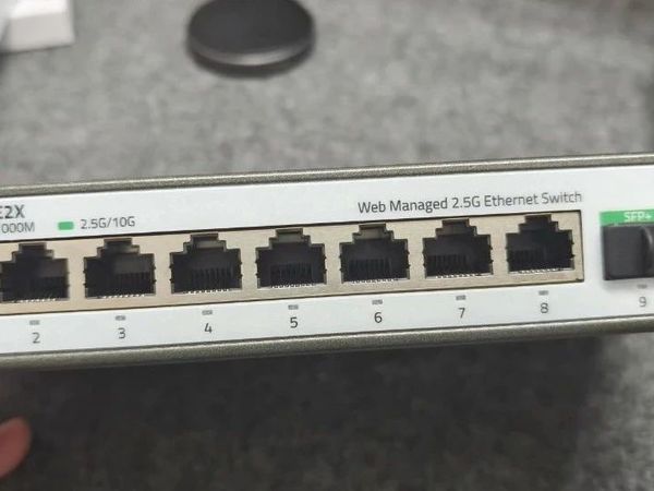 简单配置实现局域网内万兆连接，兮克SKS3200-8E2X交换机使用体验