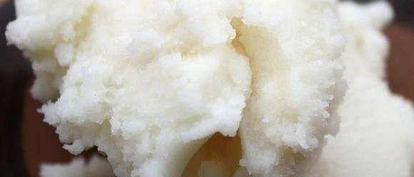 熬猪油切记只加水！撒把家家备的花椒粒，雪白不腥保存久