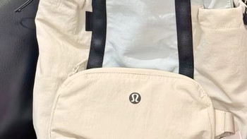 Lululemon Pack and Go 尼龙手提双肩包：7L容量，时尚出行