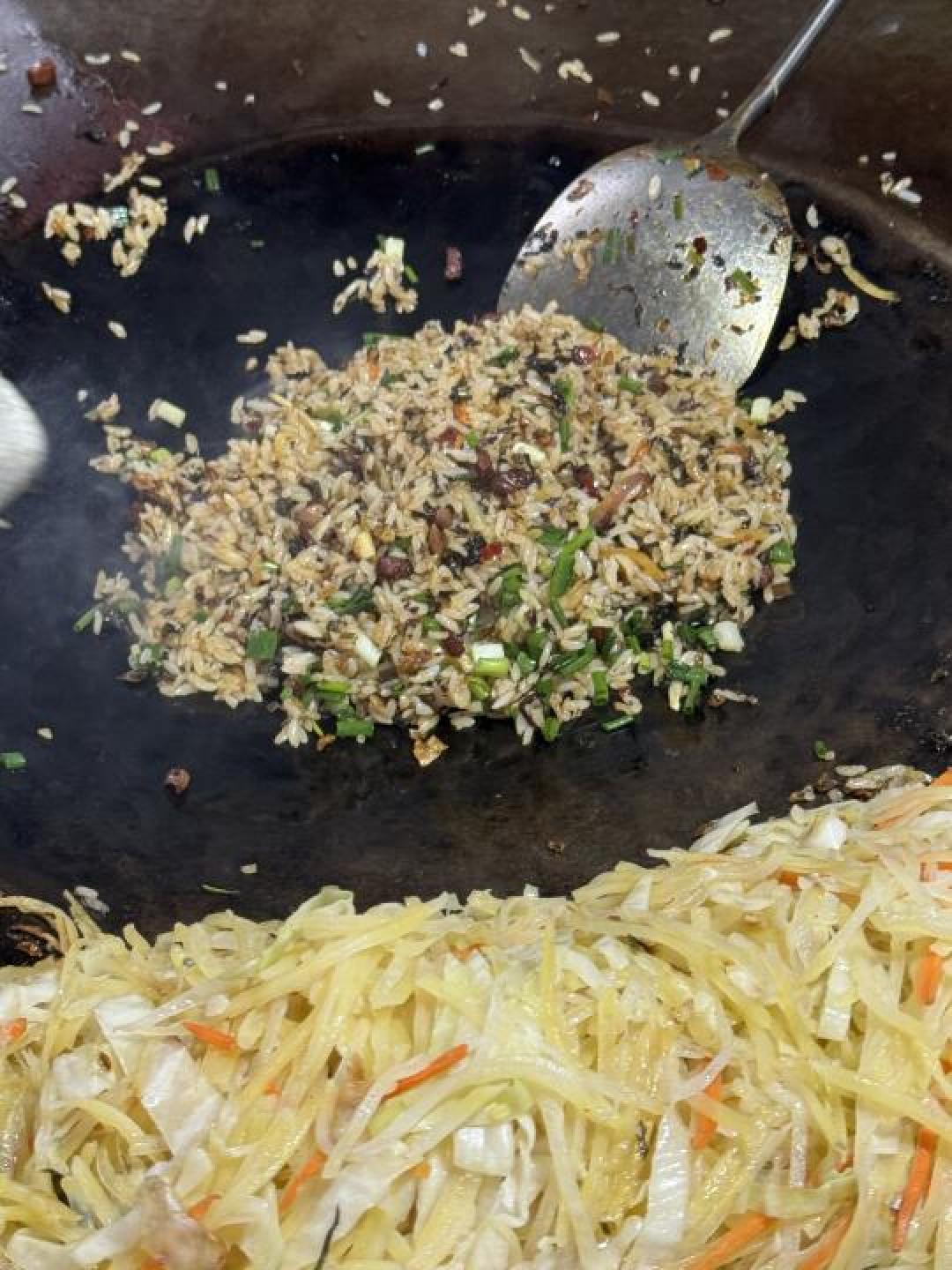 贵阳美食查重率趋零!巷弄秘方江湖炼就舌尖孤本