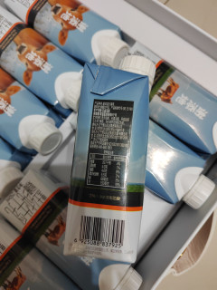 蛋白质4.3克的贵族纯牛奶，是不是过度包装了