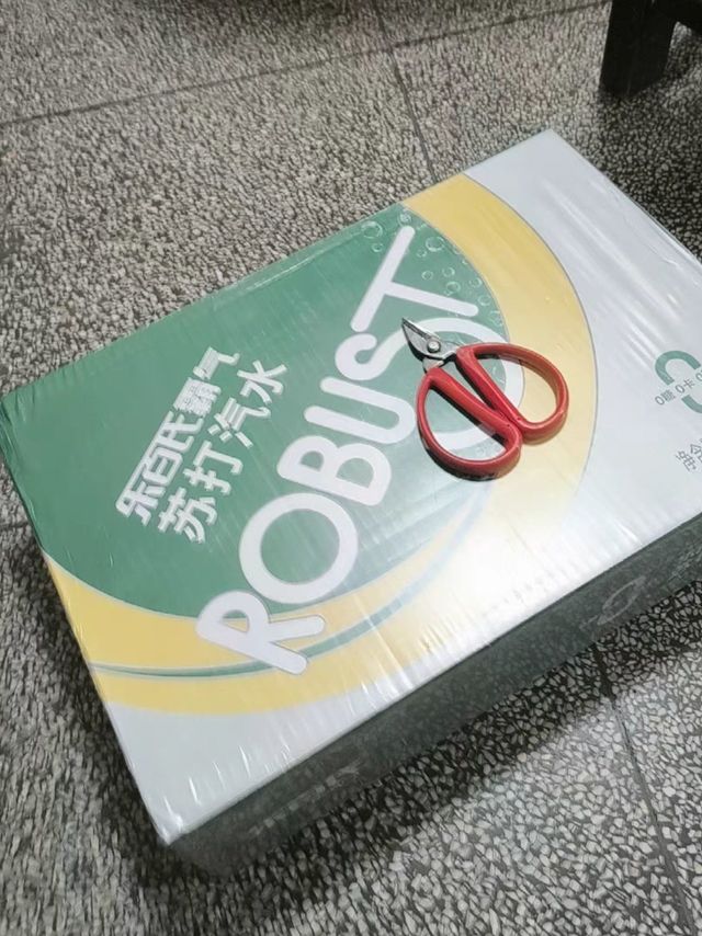 乐百氏苏打水：2倍汽量0卡糖