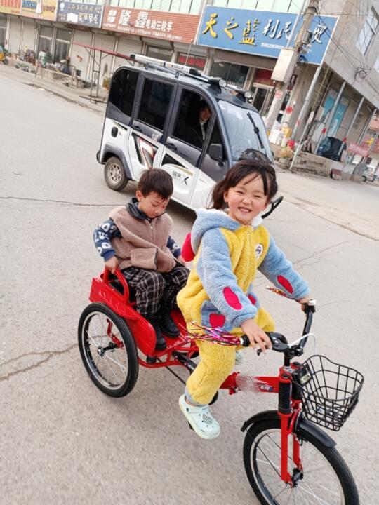 挖到宝藏！儿童双人三轮车超赞