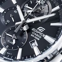 腕间的星辰与匠心——卡西欧EFR-303DB-2A