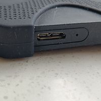 数码用品 篇零：那个陪我走过十年的老伙计：SKYCHASE 250G固态移动硬盘