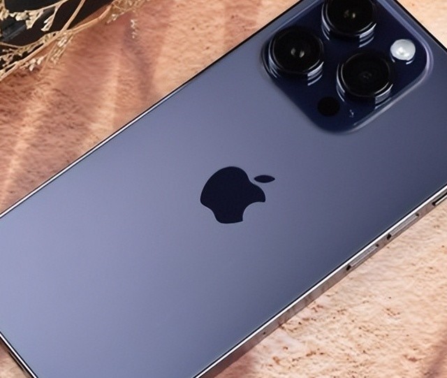 库克“杀手锏”，Phone16 Pro Max终于降价了，真香旗舰机！