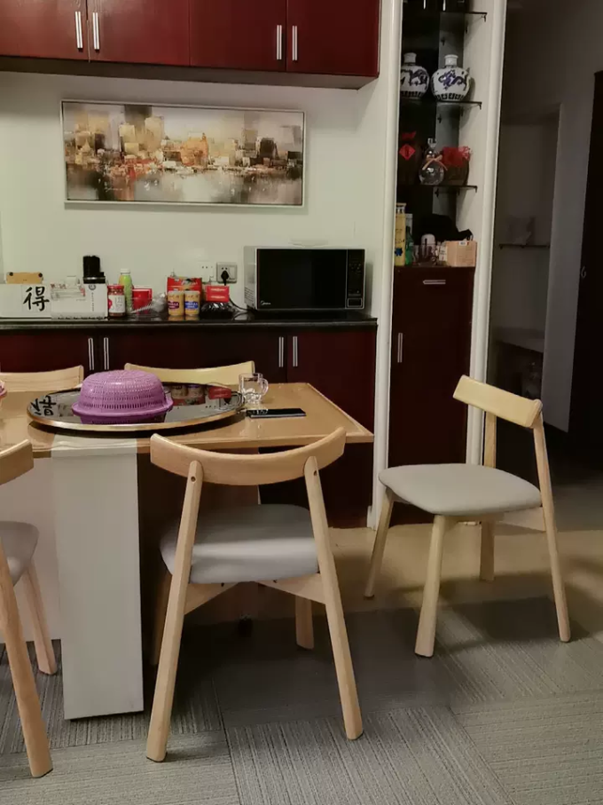锦需餐椅