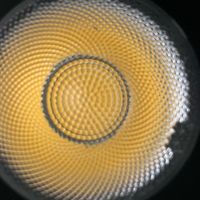 今天把浴缸的筒灯换成了射灯，也是因为看到这个射灯超值才买的