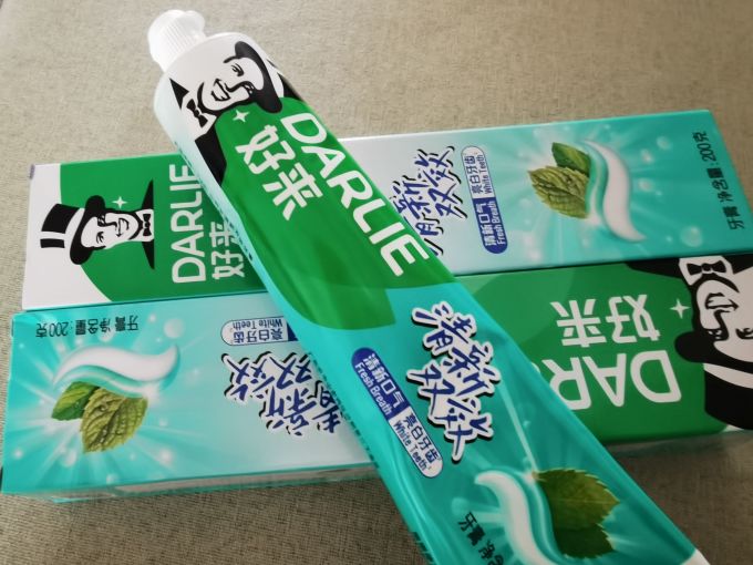 牙膏