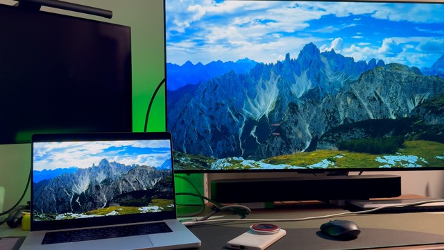 顶级Miniled对决OLED！屏幕大比拼