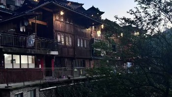 千户苗寨与古镇的历史之旅