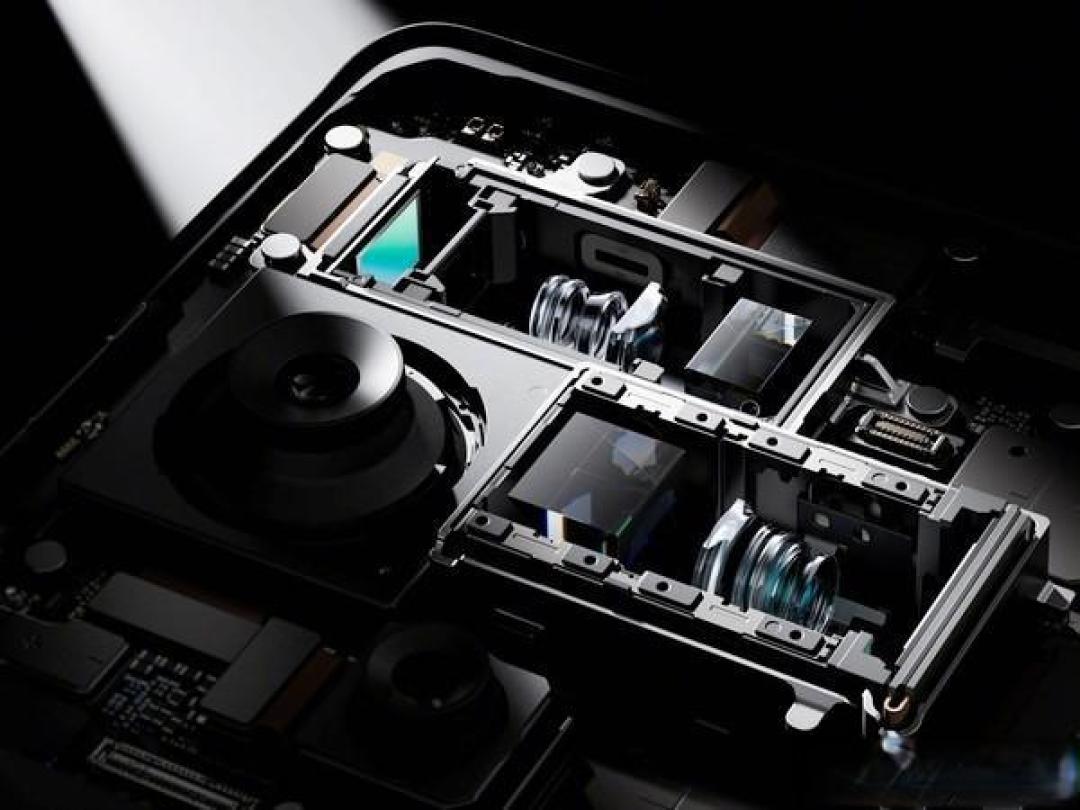 OPPO Find X8深度解析:极简设计如何实现旗舰性能与超长续航双突破?