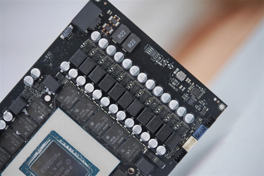 影驰RTX 5090 D星曜LUNA OC显卡评测：最强旗舰 独特磁吸随时恢复满血