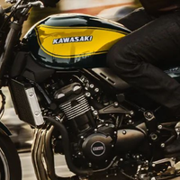 川崎Z900RS 2024款摩托车