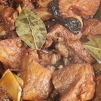 红烧肉配米饭，绝对是流口水的一道美味！