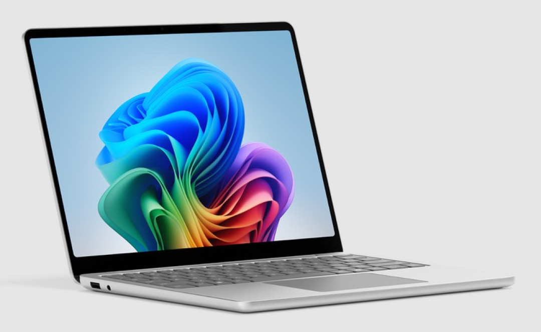 微软还发布 Surface Laptop 13 英寸版本,屏幕缩小、采用高通骁龙 X Plus